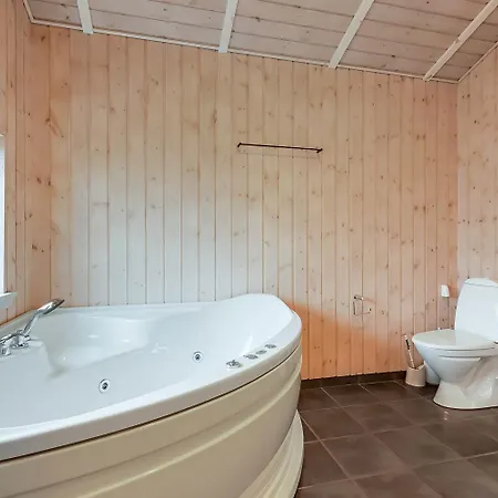 Spahus Til 6 Personer I Ferring Sj692 Дом отдыха *
