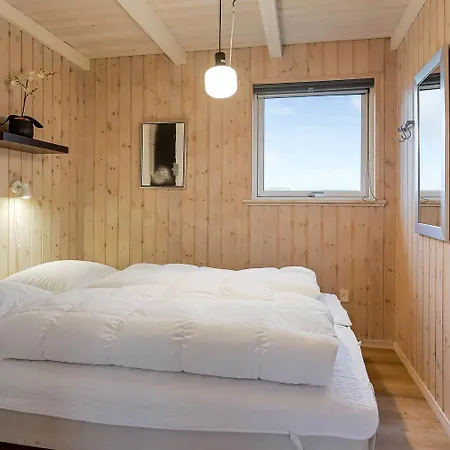 Spahus Til 6 Personer I Ferring Sj692 *
